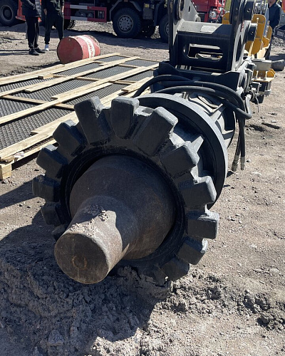 Кинетический молот Fractum 100V