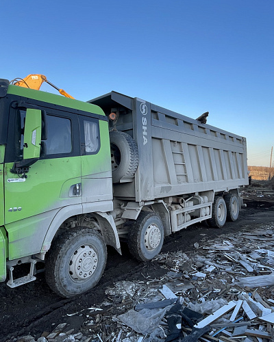 Грузовой самосвал SHACMAN SX33186V366