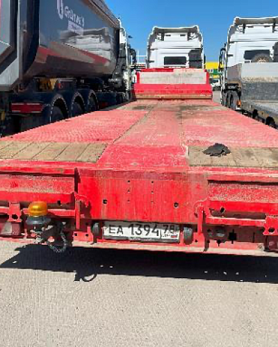 Полуприцеп низкорамный Тверьстроймаш 993941