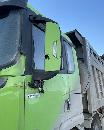 Грузовой самосвал SHACMAN SX33186V366